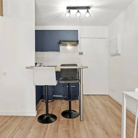 Beau Studio Avec Terrasse St Maxime Apartment *